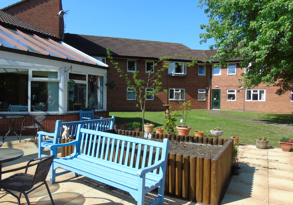 the seating are in Rockwell house's gardens